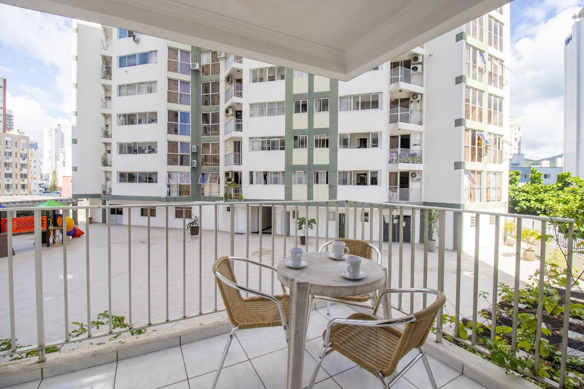 Prg11 - 4 Dorm, Aconchegante, Centro, Garagem Apartment Balneário Camboriú Екстериор снимка